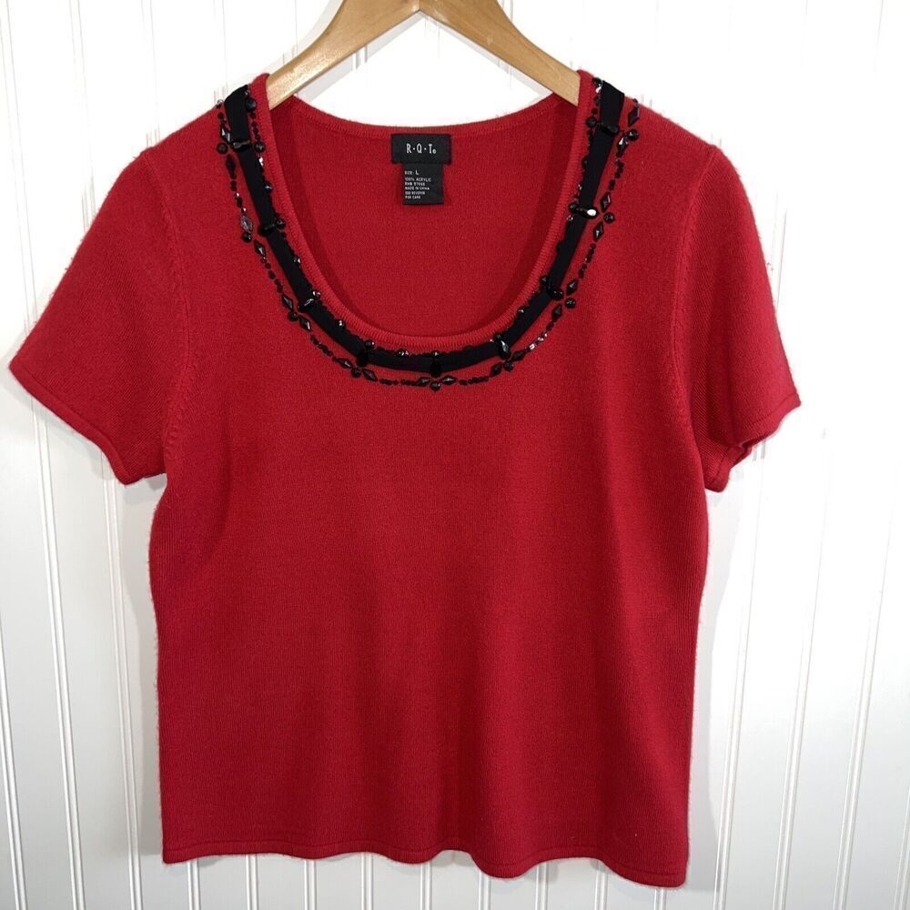 R•Q•T Red Short Sleeve Sweater With Black Bead Details In EUC Size Large